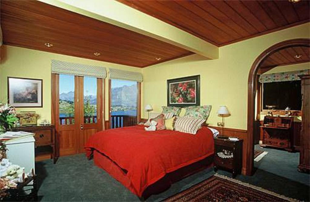 Pencarrow Luxury Lodge Queenstown Room photo